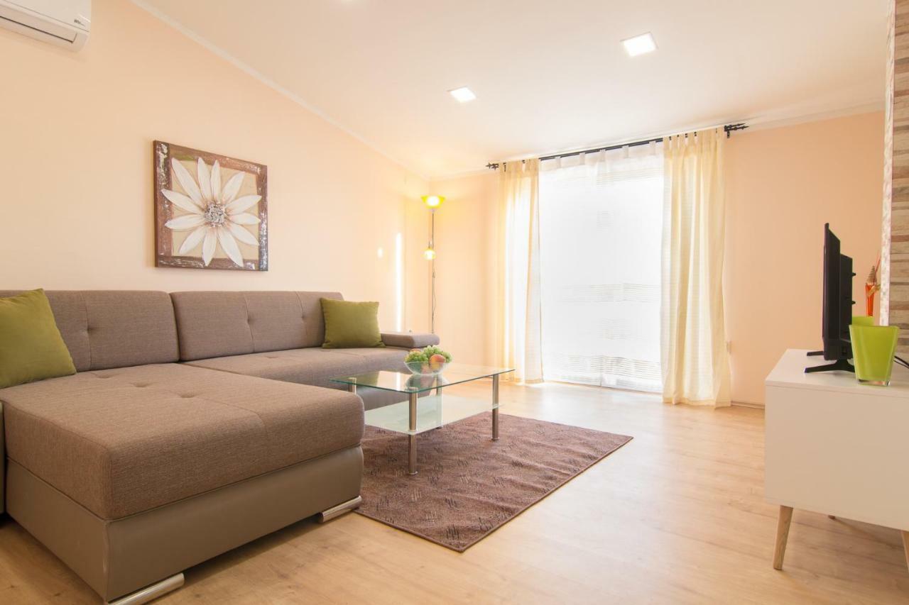 Elma Apartment
