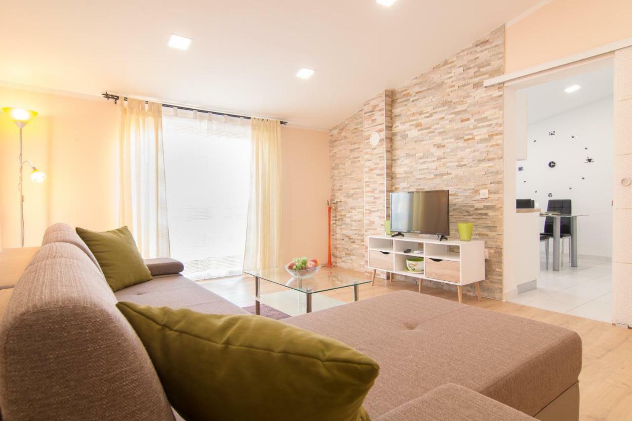 Elma Apartmán Pula
